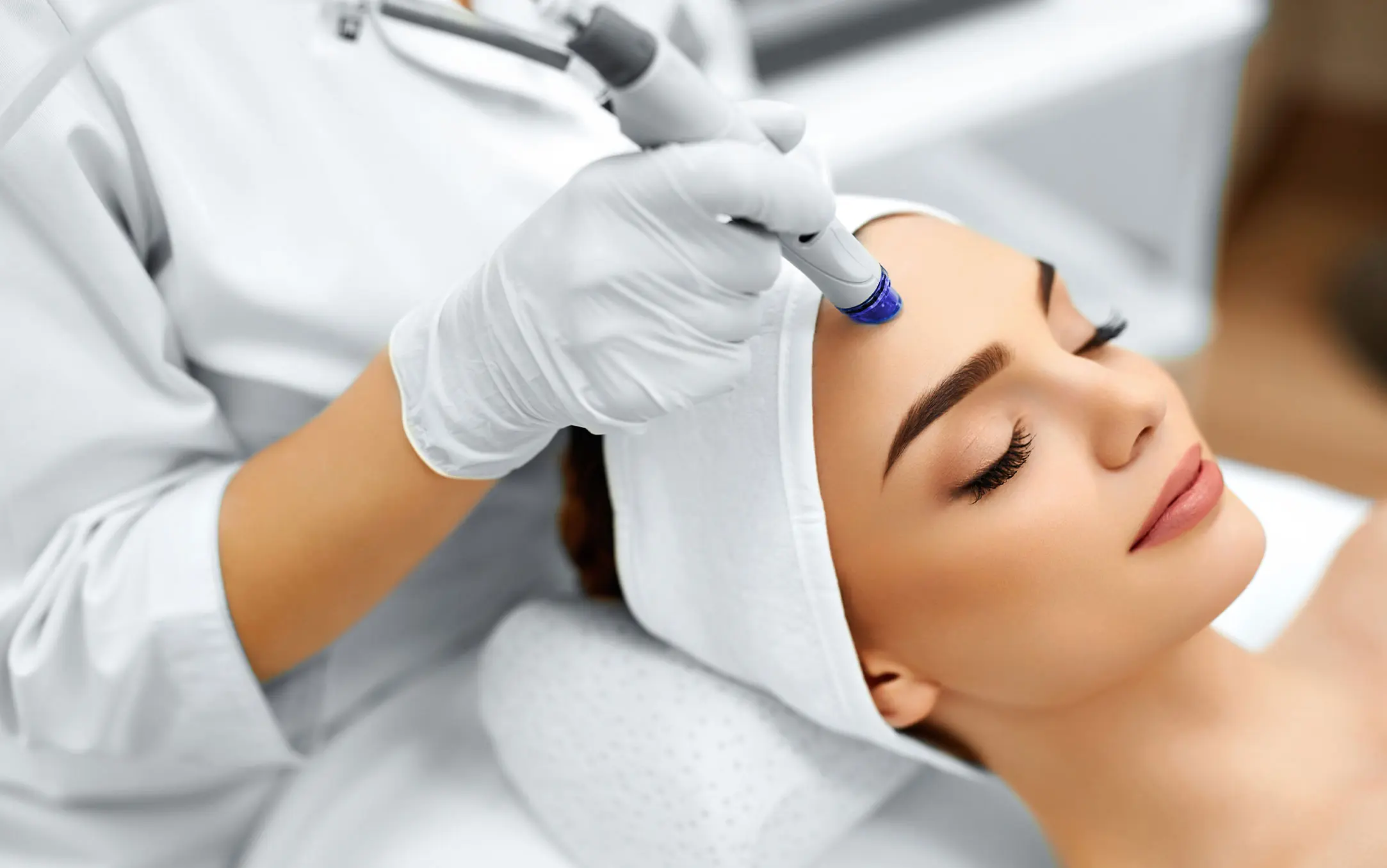 What Is Collagen Lift Therapy and How Can It Help Ageing, Loose Skin Stoke-on-Trent?